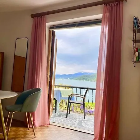 Daire Bellevue Woerthersee - Privater Seezugang, Hunde Auch Herzlich Willkommen (adults Only)