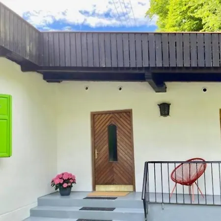 Daire Bellevue Woerthersee - Privater Seezugang, Hunde Auch Herzlich Willkommen (adults Only) *